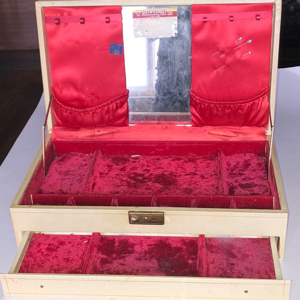 Vintage Red Velvet Jewelry Box